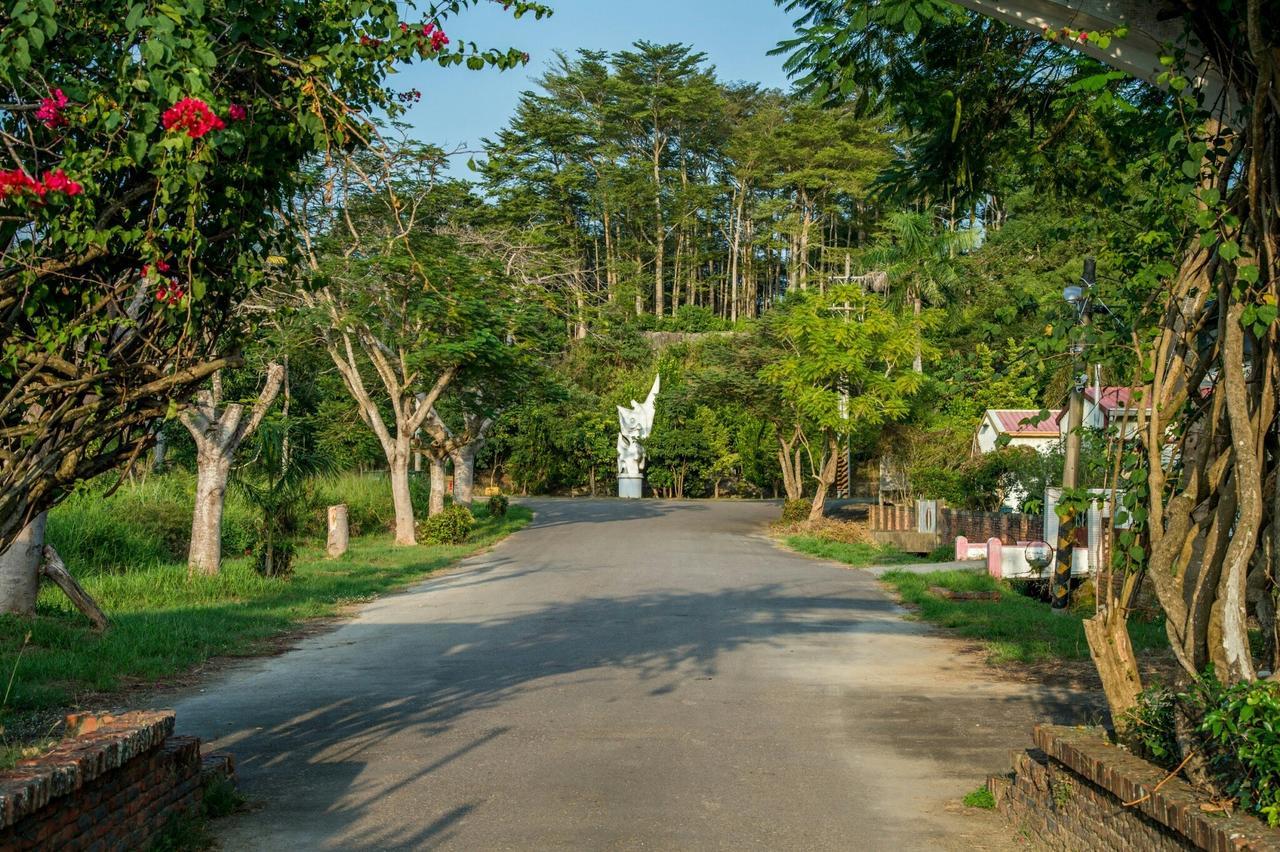 Mountain Homestay 6-8人包棟民宿 Xinhua Buitenkant foto